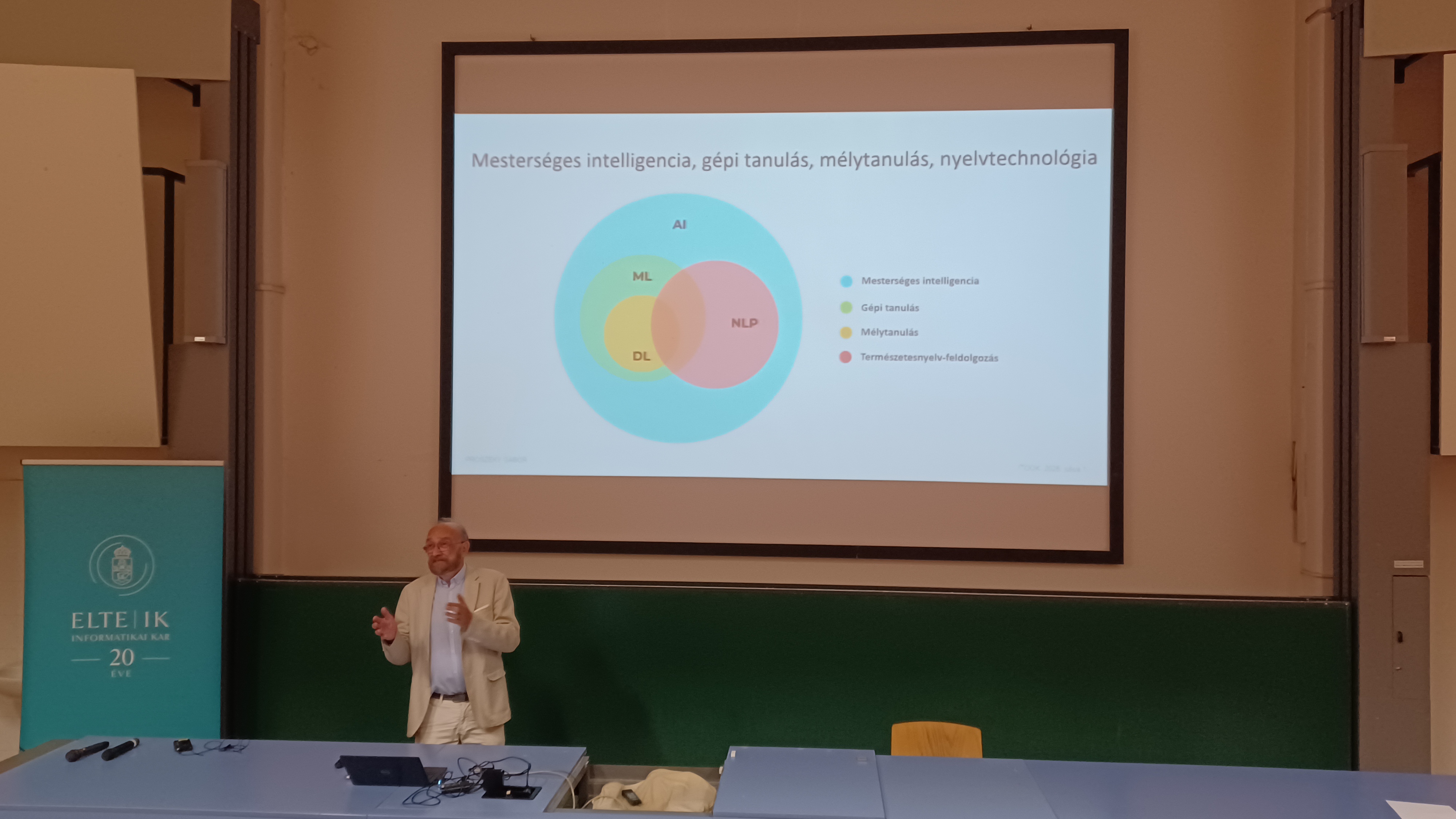 Prószéky Gábor: Nyelvmodellek: tegnap, ma és holnap (fotó: Szemes Ildikó)